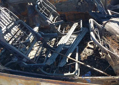 2004 Toyota Sienna Xle Limited z USA, uszkodzony, nr VIN 5TDZA22C84S067990